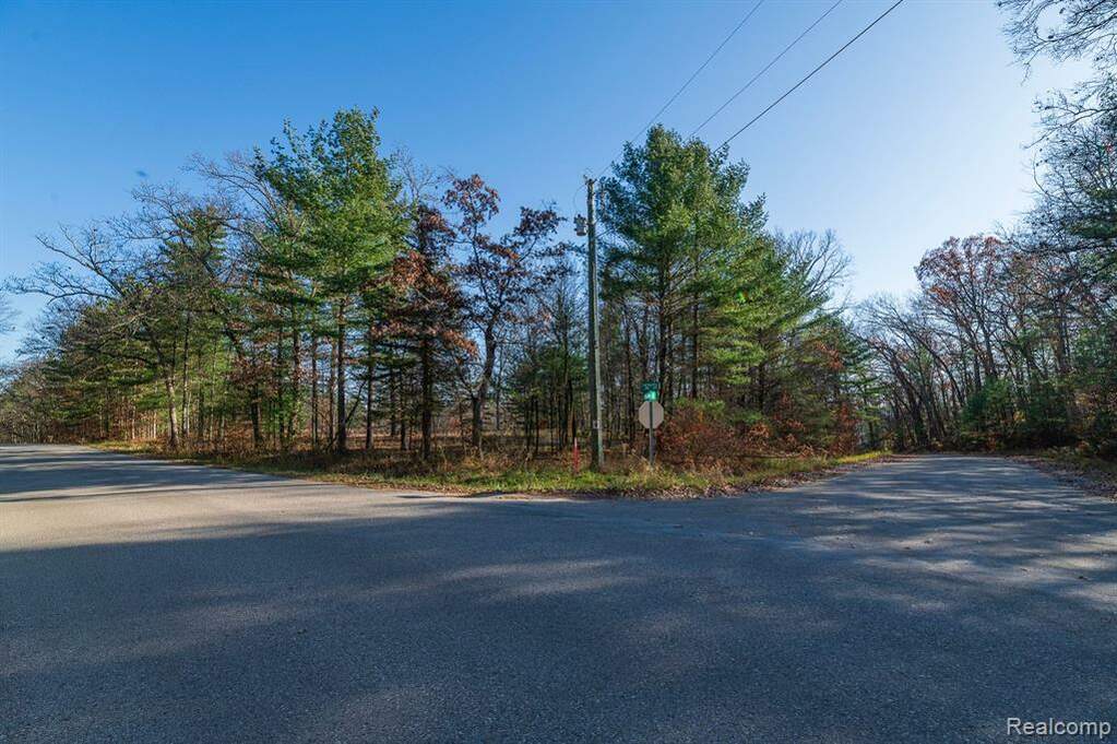 6162 E 52nd Street, Croton Twp, MI 49337 MLS 20230098099 properties SE Michigan