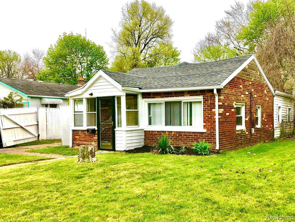 2484 Waltz Avenue, Warren, MI 48091 MLS 20230101204 properties SE