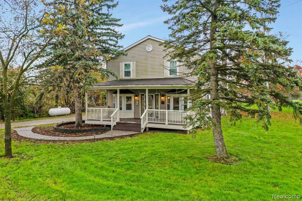 8750 Burt Road, Almont Twp, MI 48014 MLS 20230102043 properties SE Michigan