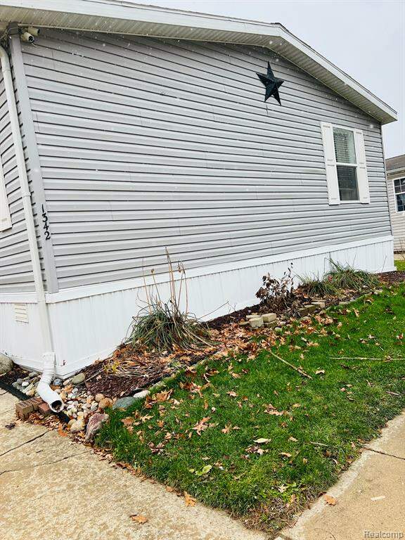 1342 Aspen Street, Columbus Twp, MI 48063 MLS 20230102093