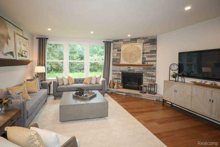 3476 Colt Drive, Pittsfield Twp, MI 48197 MLS 20230102301