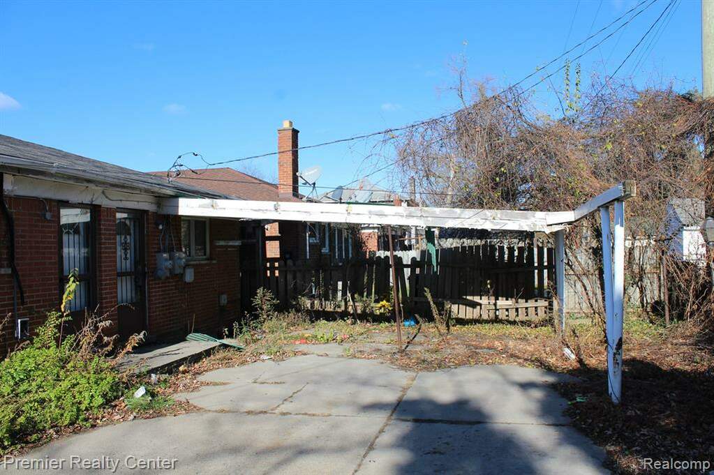 15338 Greenfield Road, Detroit, MI 48227 MLS 20230104668 properties
