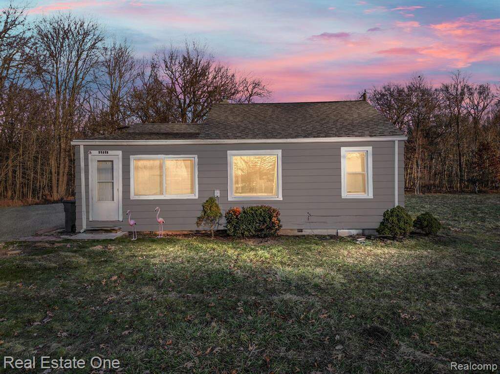 23387 Middlebelt Road, Huron Twp, MI 48164 MLS 20230105257 properties