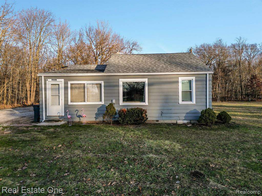 23387 Middlebelt Road, Huron Twp, MI 48164 MLS 20230105257 properties