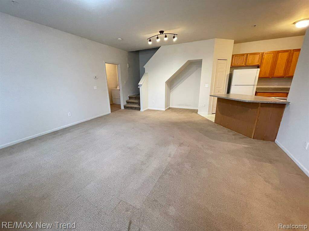 18108 Addington Drive, Commerce Twp, MI 48390 MLS 20240003194