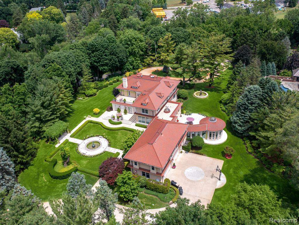 860 Vaughan Road, Bloomfield Hills, MI 48304 MLS 20240009282