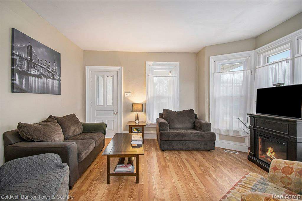 613 S Putnam Street, Williamston, MI 48895 MLS 20240010675