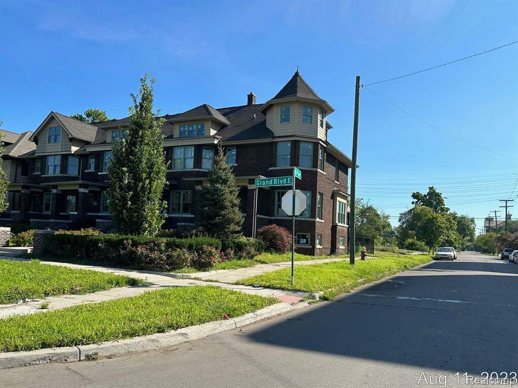 370 E Grand Boulevard, Detroit, MI 48207 MLS 20240012142 properties