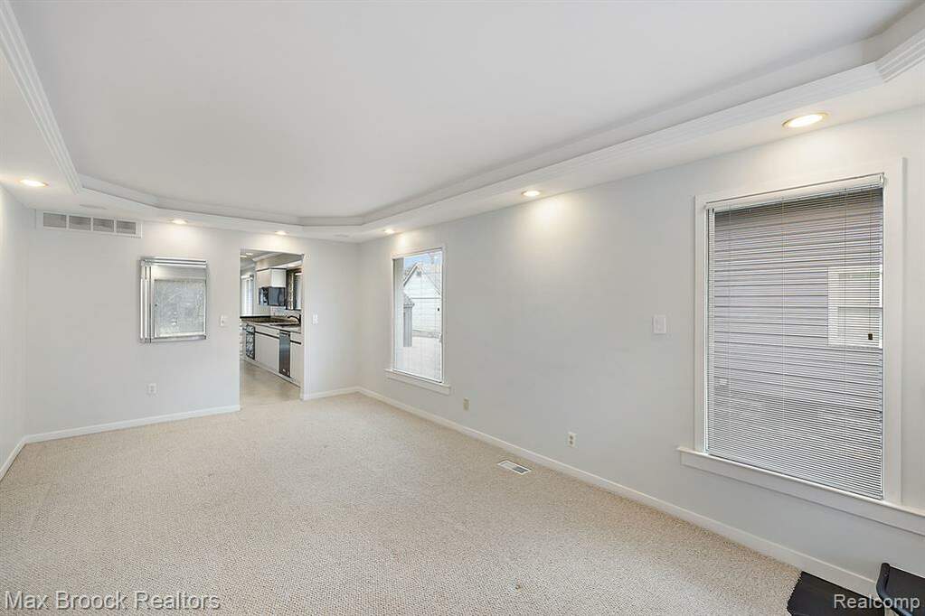 430 Park Street, Birmingham, MI 48009 MLS 20240014029 properties