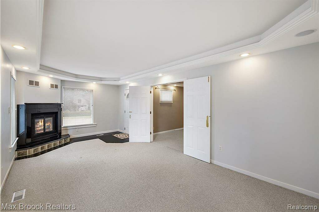 430 Park Street, Birmingham, MI 48009 MLS 20240014029 properties