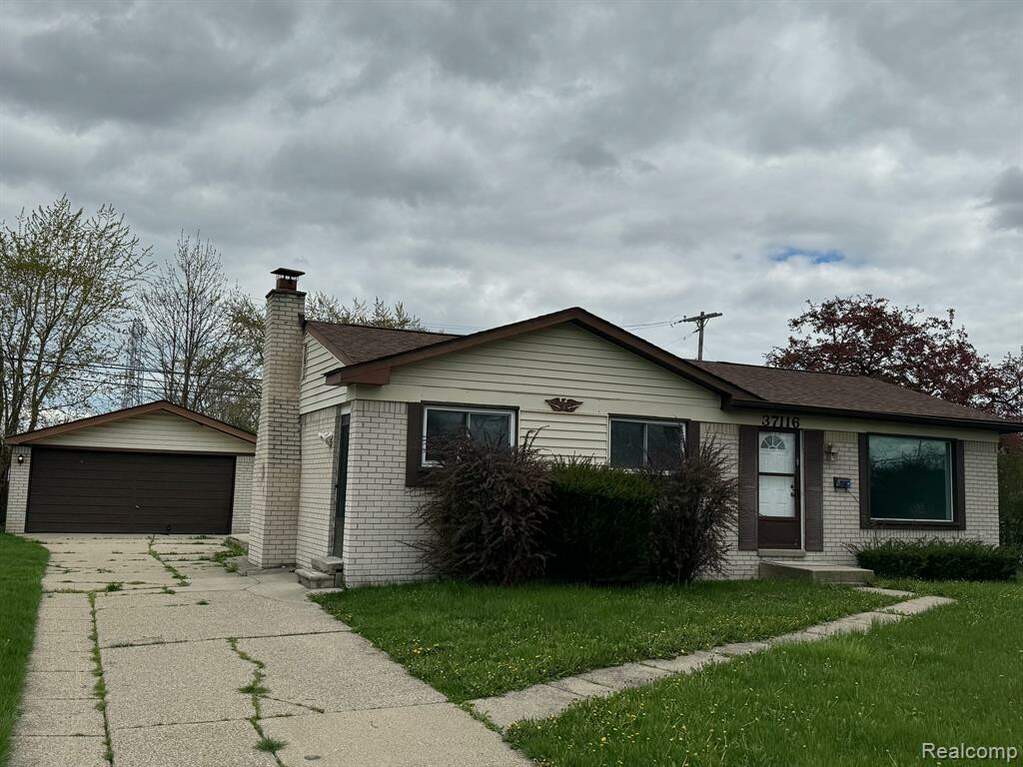 37116 Castleton Drive, Sterling Heights, MI 48312 | MLS# 20240023761 ...