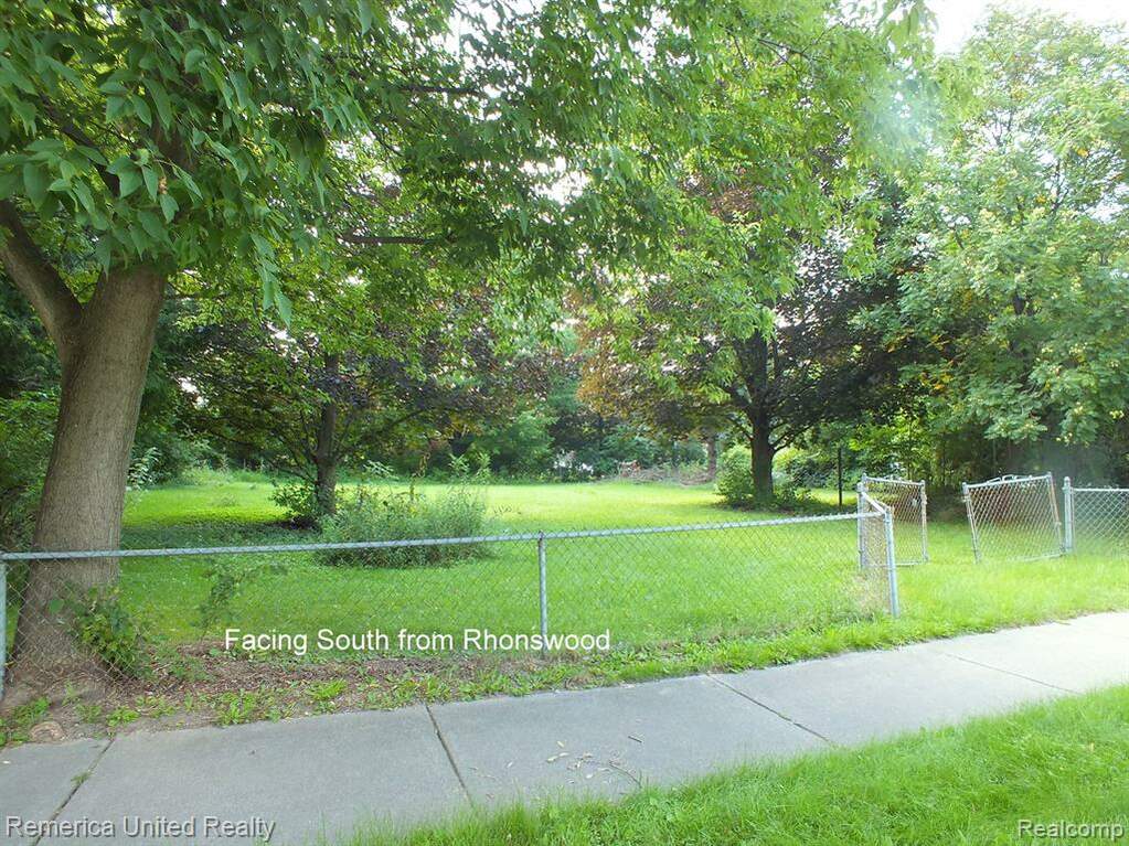 20991 Gill Rd, Farmington Hills, MI 48335 MLS 20240035608
