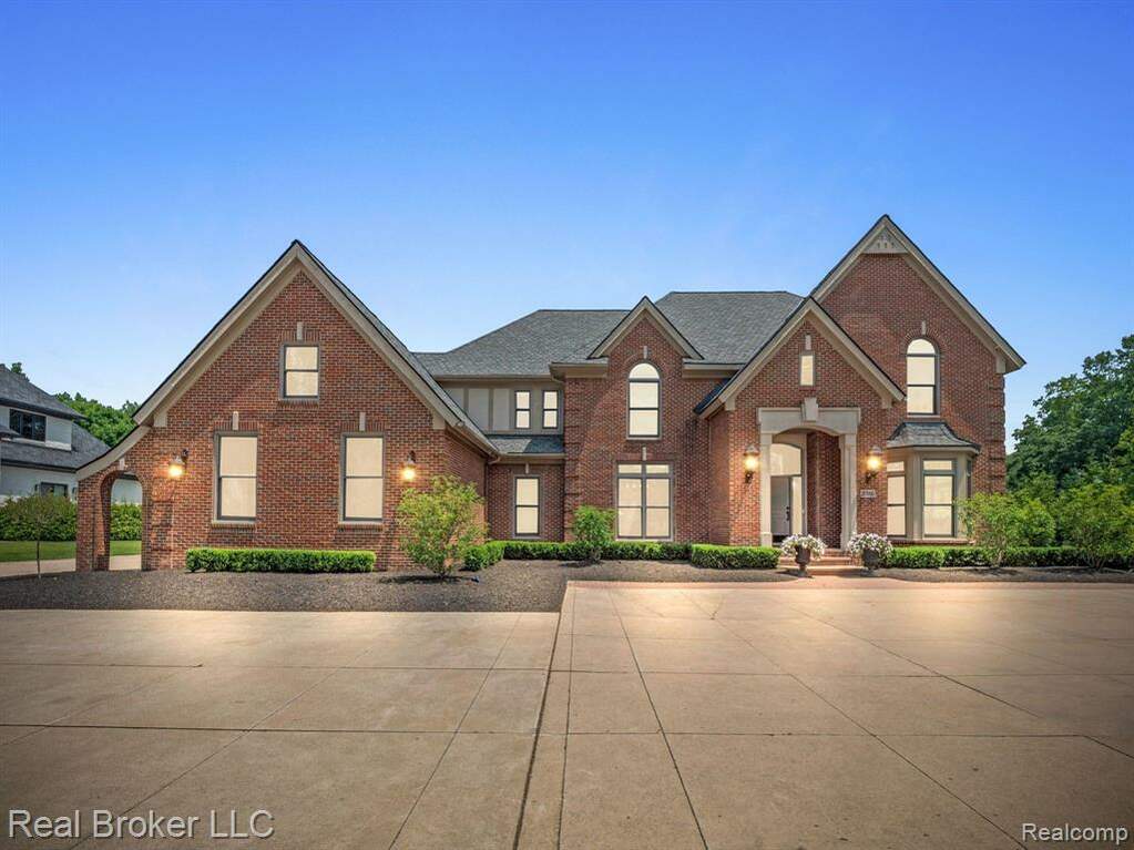 20880 Turnberry Boulevard, Novi, MI 48167 MLS 20240036495