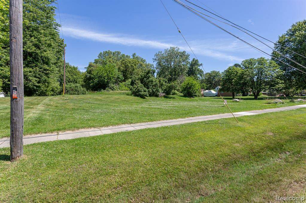 0 Metro Parkway, Sterling Heights, MI 48312 MLS 20240046413