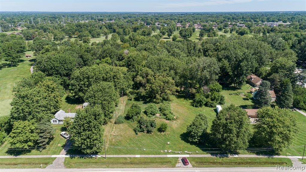 0 Metro Parkway, Sterling Heights, MI 48312 MLS 20240046413