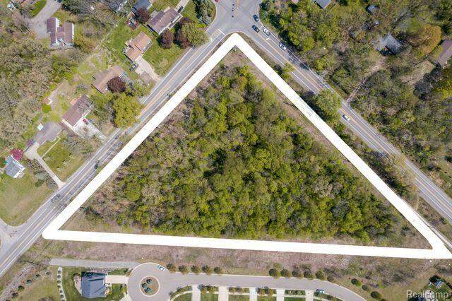 000 Wise Road, Commerce Twp, MI 48382 - View 5