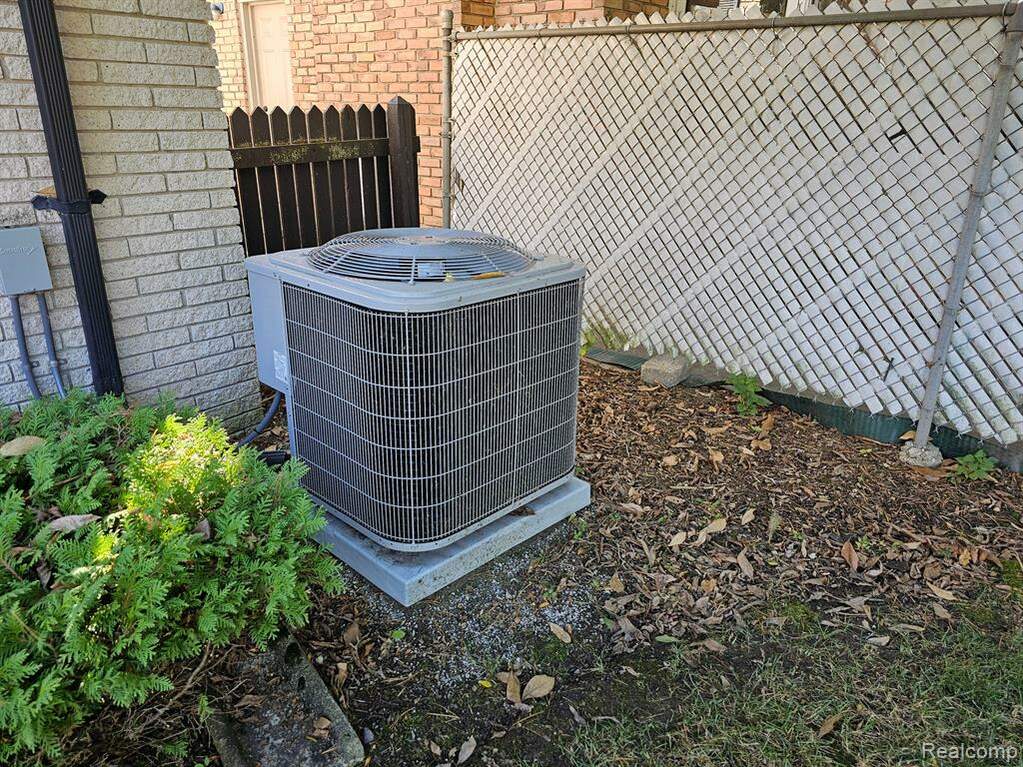 36710 Marler Street, Livonia, MI 48154 MLS 20240078881 properties