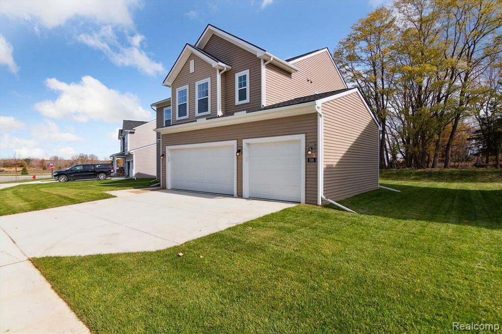 596 Heritage Farms Boulevard, Chelsea, MI 48118 MLS 20240080613