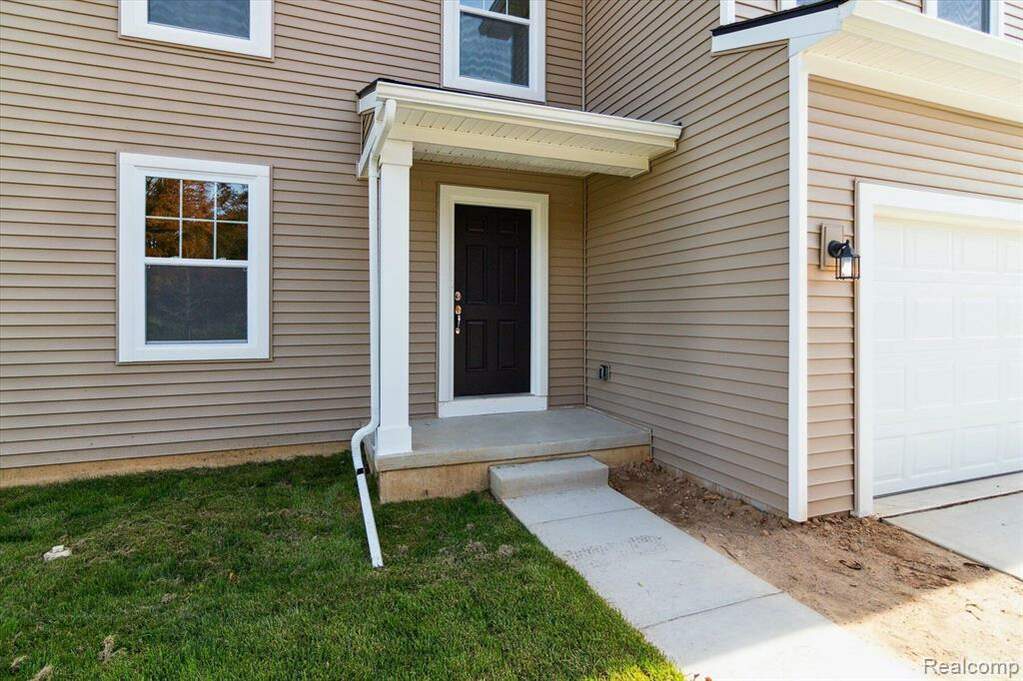 596 Heritage Farms Boulevard, Chelsea, MI 48118 MLS 20240080613