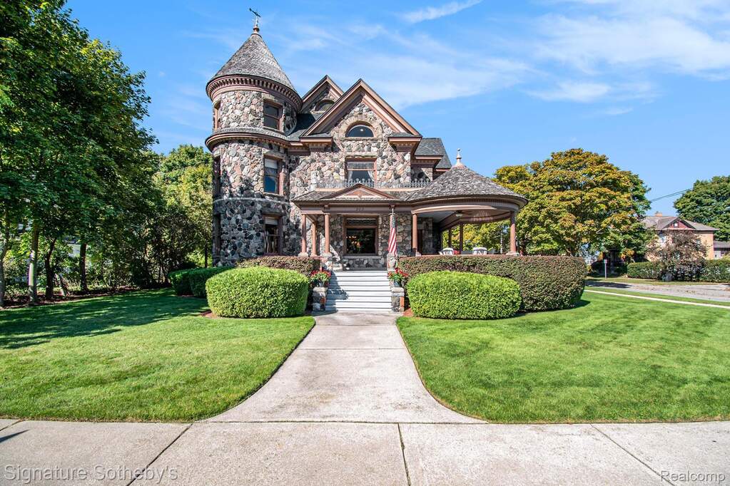 001_next_door_photos_303_5_44.jpg at 303 S State Avenue, Alpena, MI 49707