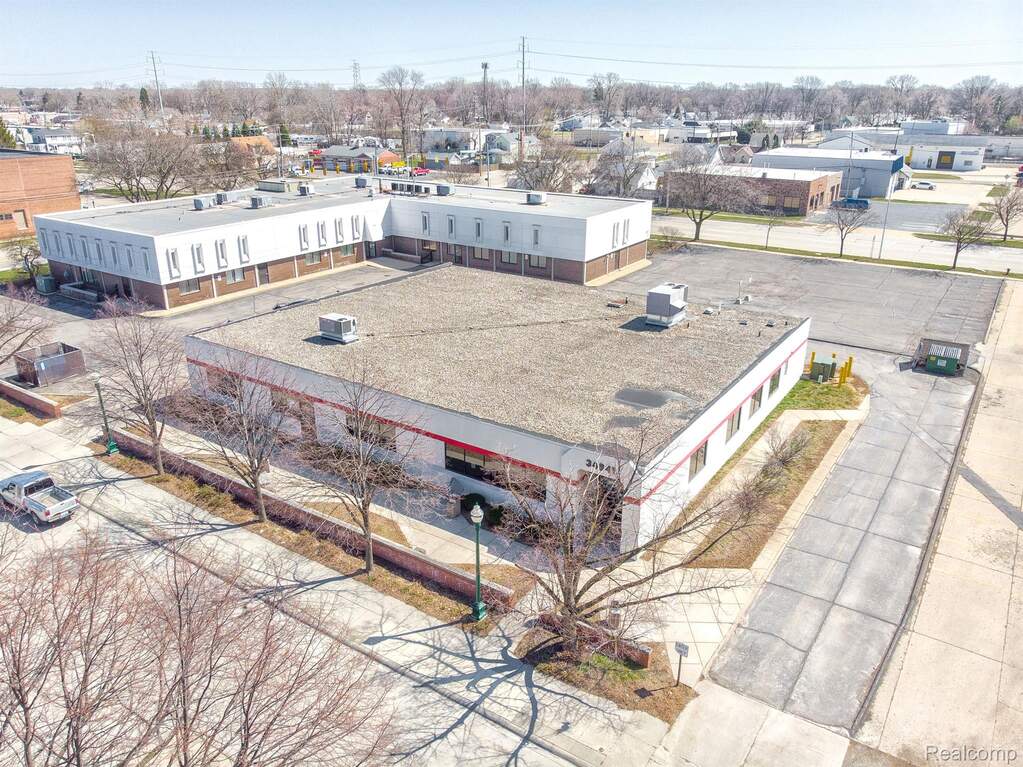 34841 Veterans Plaza #A, Wayne, MI 48184