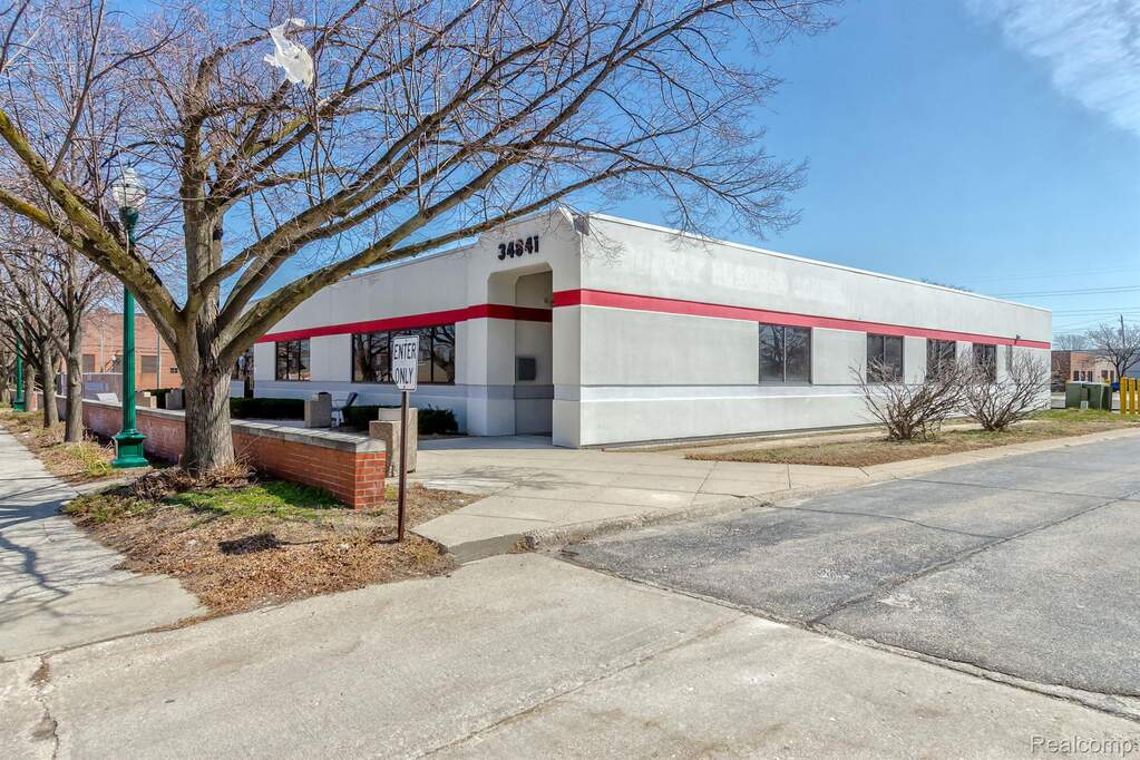 34841 Veterans Plaza #A, Wayne, MI 48184 - View 4