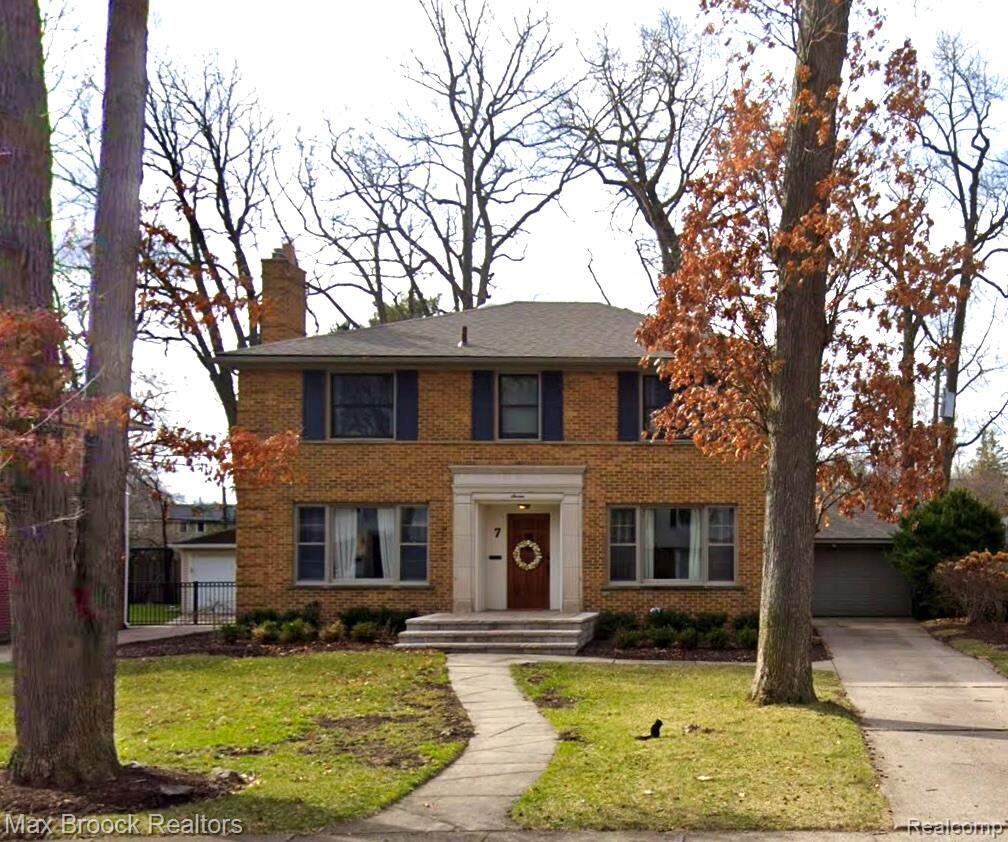 7 Cambridge Boulevard