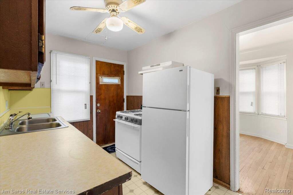 2039 Ewald Circle, Detroit, MI 48238 - View 4