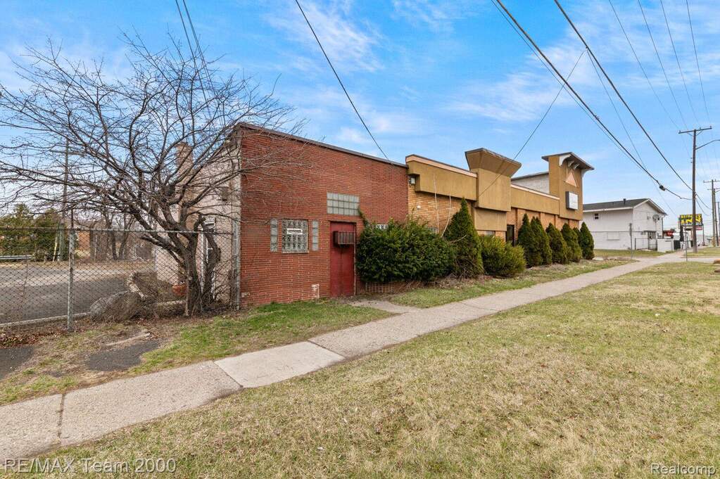 26110 Michigan Avenue, Inkster, MI 48141 - View 4
