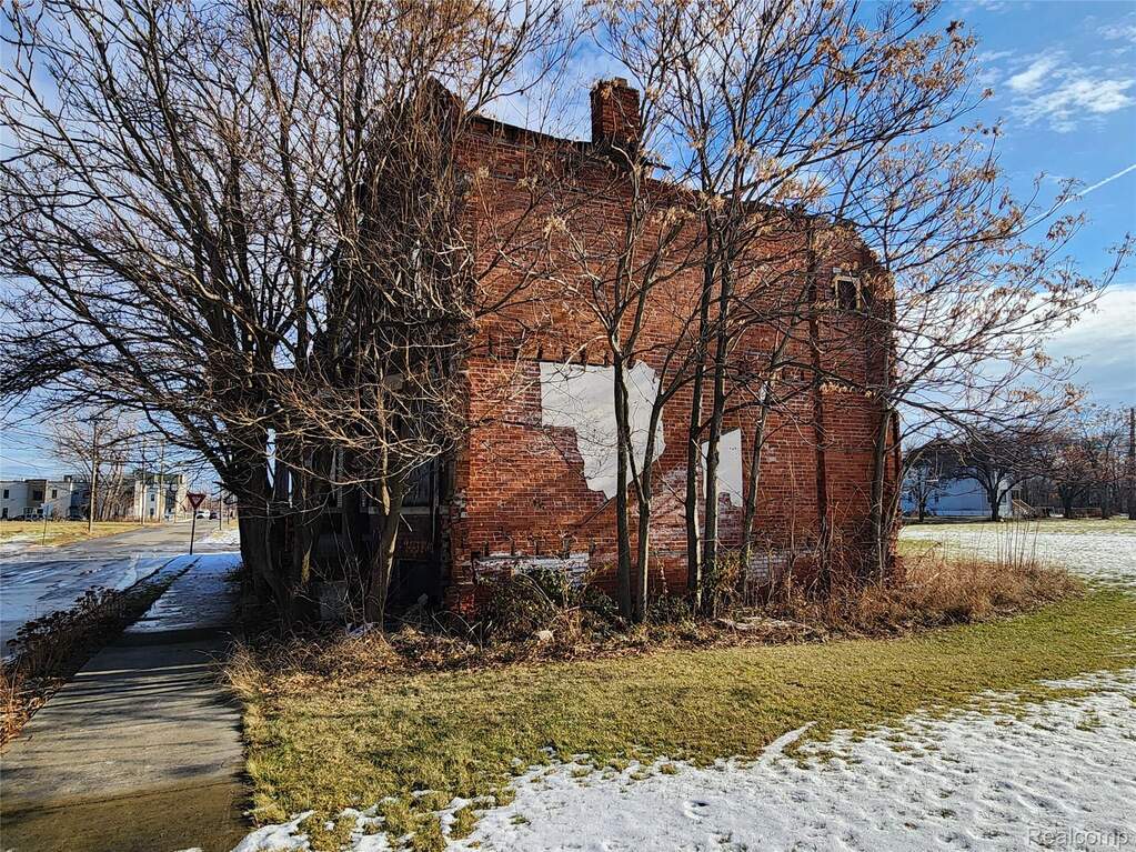 2511 Ash Street, Detroit, MI 48208 - More