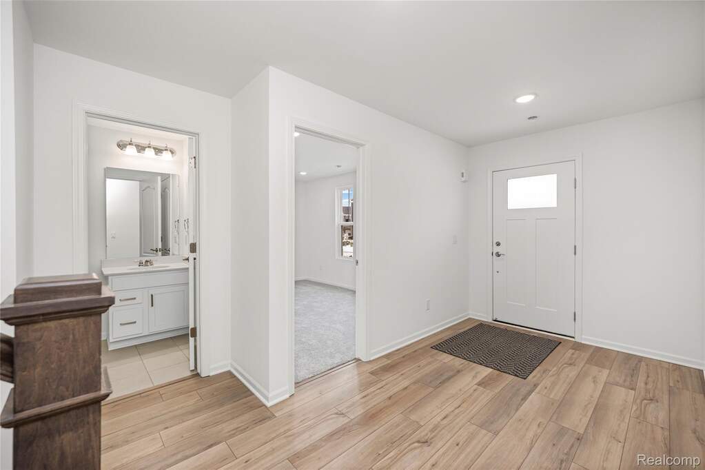 43071 Atwood Avenue, Novi, MI 48375 - View 4