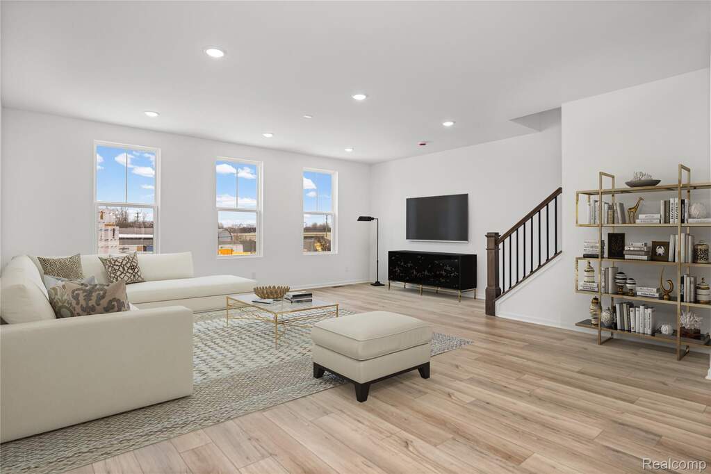 43071 Atwood Avenue, Novi, MI 48375 - View 5