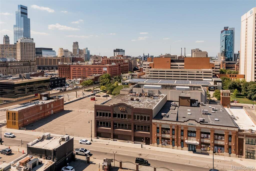 565 E Larned Street, Detroit, MI 48226 - View 3