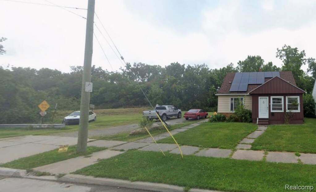 2190 Goddard Road, Lincoln Park, MI 48146
