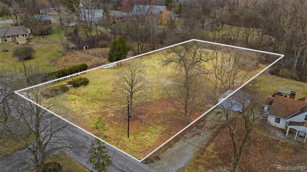 24818 Lois Lane, Southfield, MI 48075, Southfield