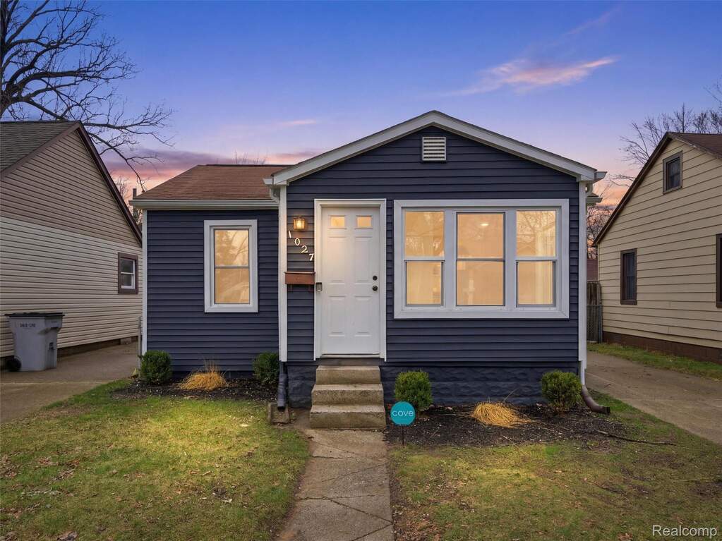 1027 E Milton Avenue, Hazel Park, MI 48030, Hazel Park
