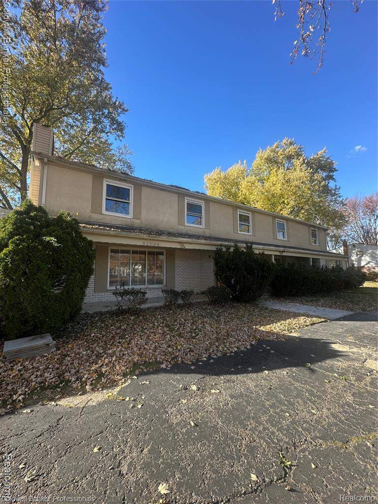29585 Woodhaven Lane, Southfield, MI 48076, Southfield