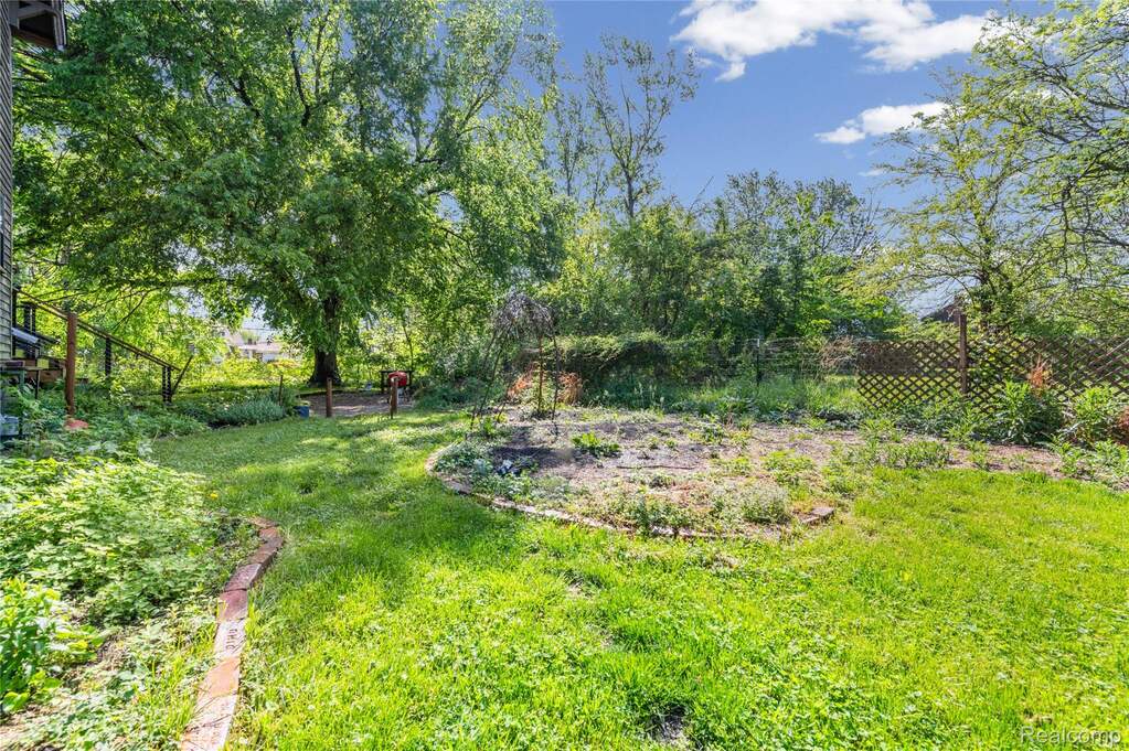 432 Manistique, Detroit, MI 48215 | MLS# 20261031124 | @properties REMI ...