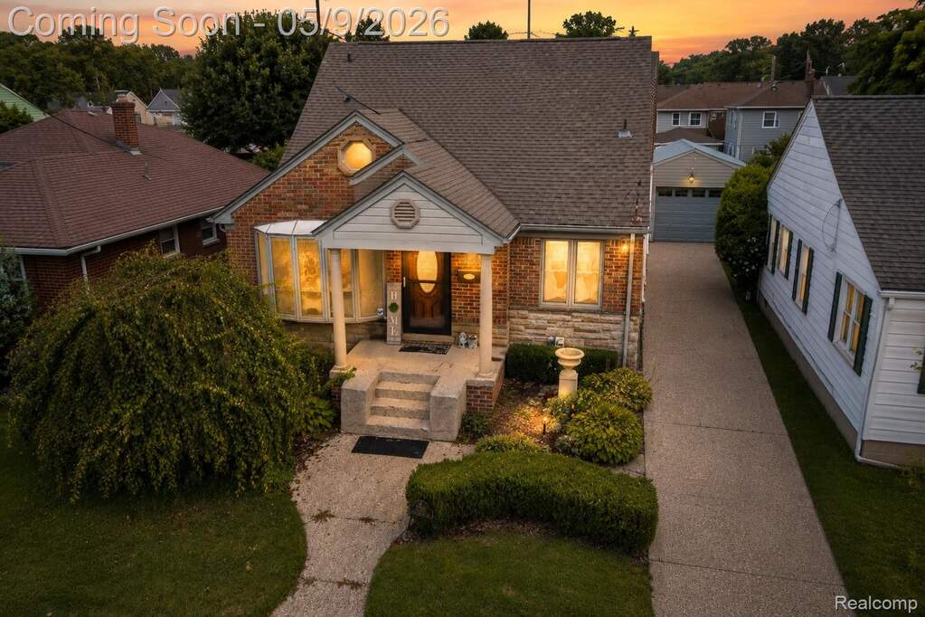 22501 Maple Street, St Clair Shores, MI 48081 | MLS# 20261031810 ...