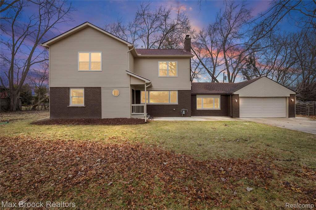 17348 Hilton Street, Southfield, MI 48075, Southfield