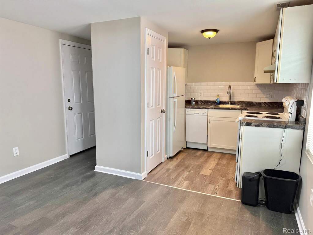 20 Gratiot Ct, Unit #3, Mt Clemens, MI 48043 - View 5