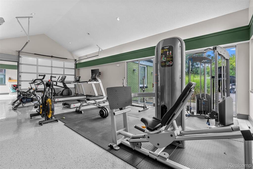 1050 N Adams Road #215, Birmingham, MI 48009 - View 5