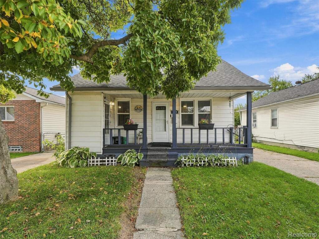 Austin Warren 8700 Continental Avenue, Warren, MI 48089 | MLS# 20261082969 ...