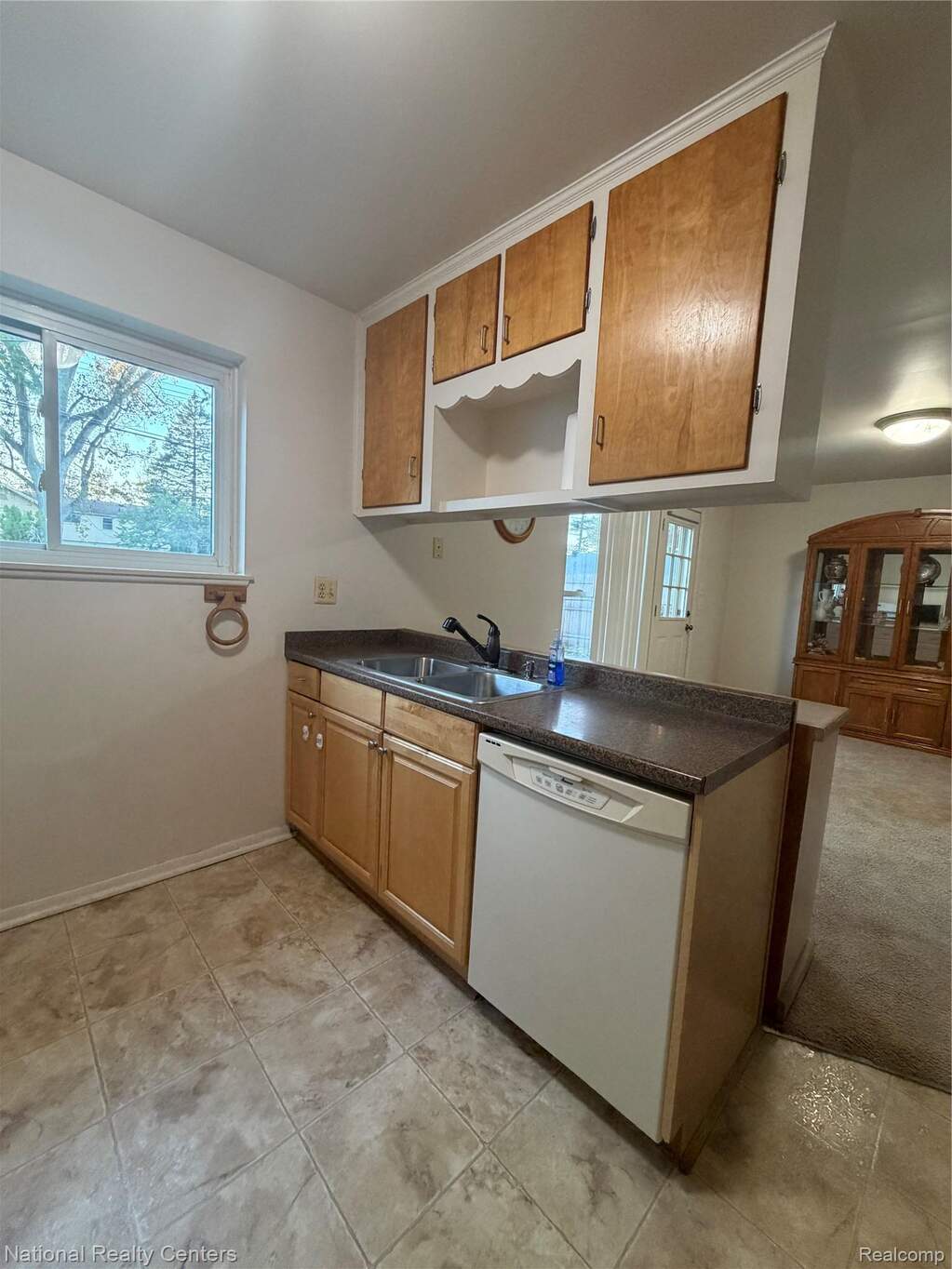 Austin Warren 32339 Chalfonte Drive, Warren, MI 48092 | MLS# 20261085638 ...