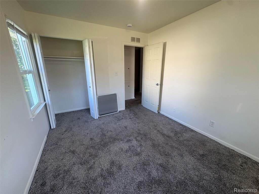 Austin Warren 11291 Lozier Avenue, Warren, MI 48089 | MLS# 20261085822 | @properties ...