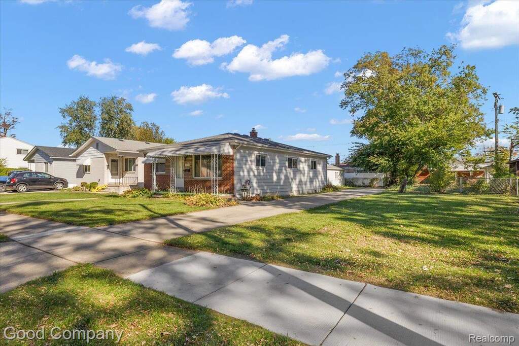 Austin Warren 23862 Woodrow Wilson Avenue, Warren, MI 48091 | MLS# 20261086061 ...