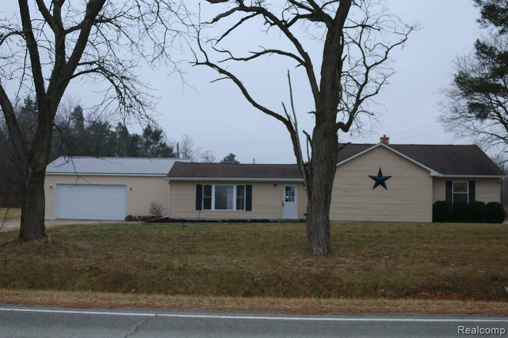3407 W Lake Road, Vienna Twp, MI 48420 MLS 2220042318 properties SE Michigan