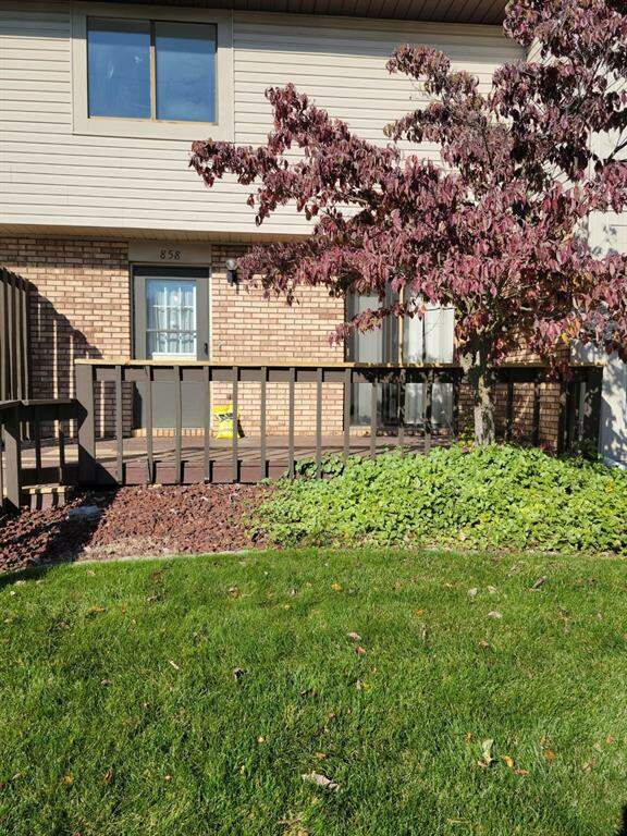 858 Armstrong, Lansing, MI 48911 MLS 5050101402 properties SE
