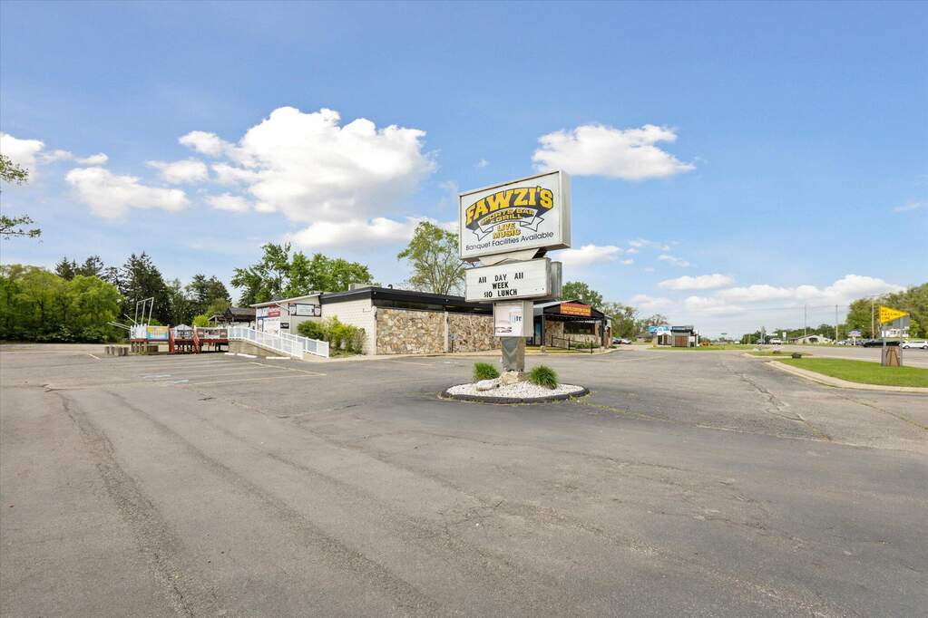 3705 Ann Arbor Road, Jackson, MI 49202 - View 2