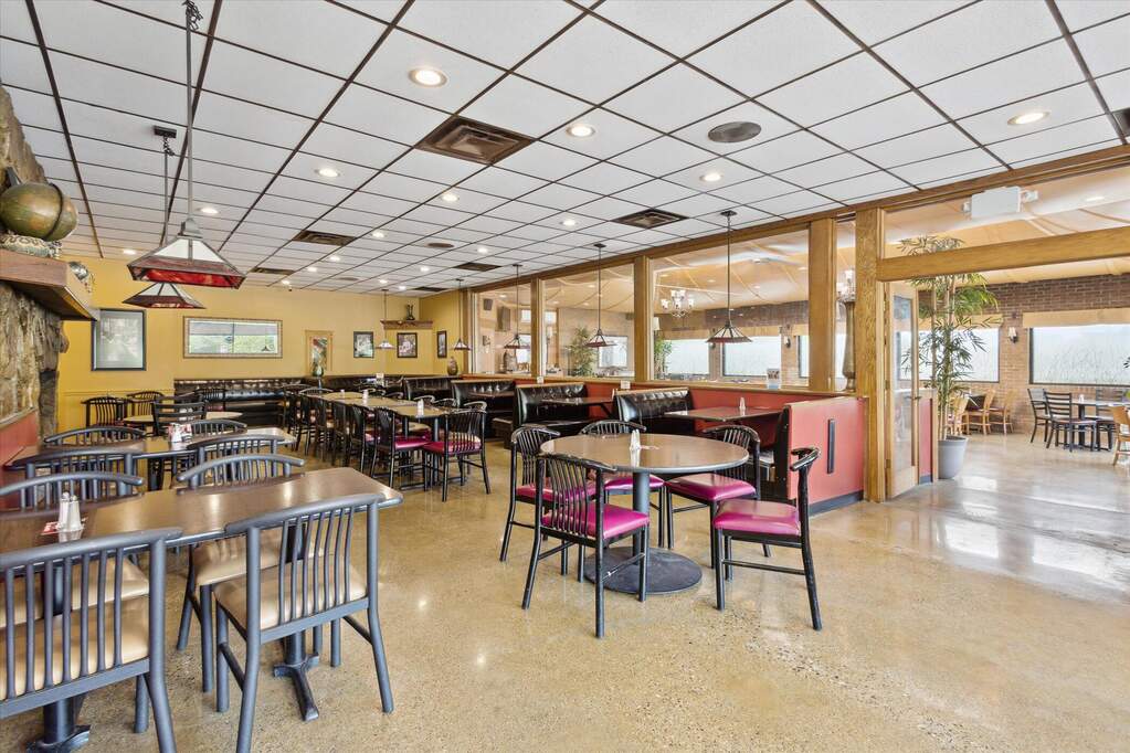 3705 Ann Arbor Road, Jackson, MI 49202 - More